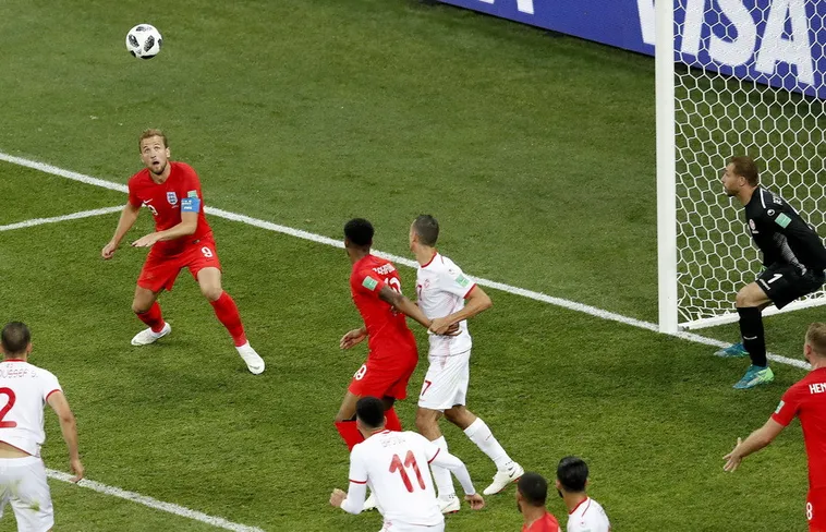 Giải Mã Chi Tiết Luật Bàn Thắng Trong Bóng Đá Theo Tiêu Chuẩn FIFA